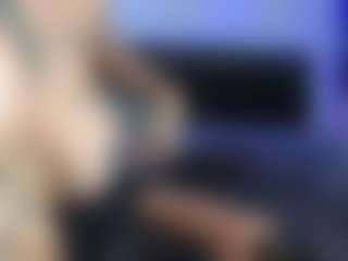 HornyLindzay's Live Sex Cam Show