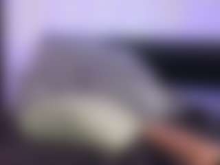 Live cam show with HornyLindzay - Smoker on Camsoda