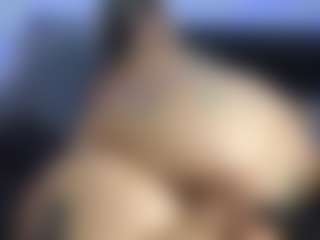 HornyLindzay's Live Sex Cam Show