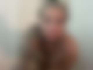 HornyLindzay's Live Sex Cam Show