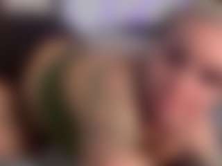 HornyLindzay's Live Sex Cam Show