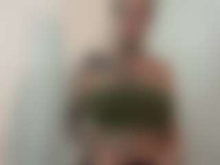 HornyLindzay's Live Sex Cam Show