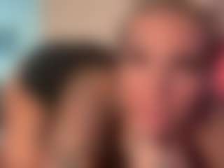 HornyLindzay's Live Sex Cam Show