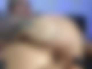 HornyLindzay's Live Sex Cam Show