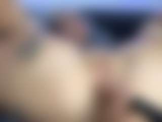 HornyLindzay's Live Sex Cam Show