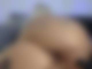 HornyLindzay's Live Sex Cam Show