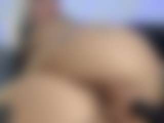 HornyLindzay's Live Sex Cam Show