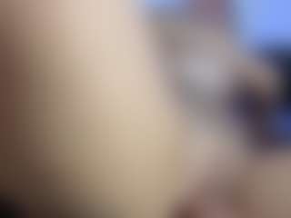 HornyLindzay's Live Sex Cam Show