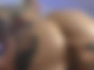 HornyLindzay's Live Sex Cam Show