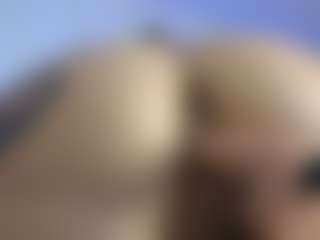 Live cam show with HornyLindzay - Pornstar Bedroom on milfzrlive.com