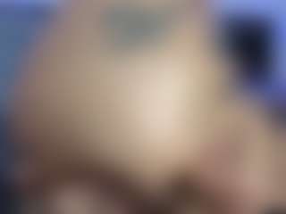 HornyLindzay's Live Sex Cam Show