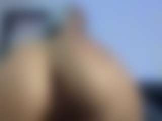 HornyLindzay's Live Sex Cam Show