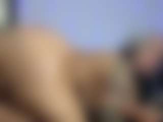 HornyLindzay's Live Sex Cam Show