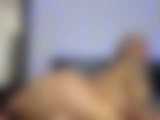 HornyLindzay's Live Sex Cam Show