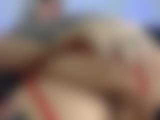 HornyLindzay's Live Sex Cam Show