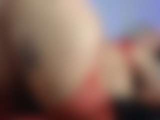 HornyLindzay's Live Sex Cam Show