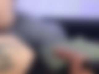 HornyLindzay's Live Sex Cam Show