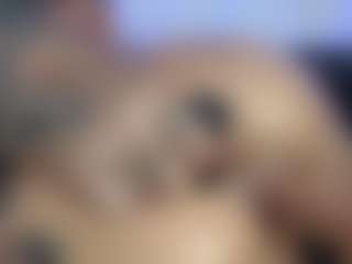 HornyLindzay's Live Sex Cam Show