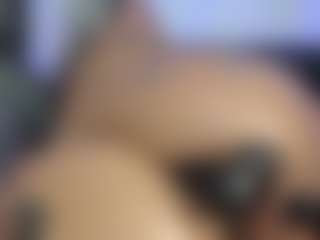 HornyLindzay's Live Sex Cam Show