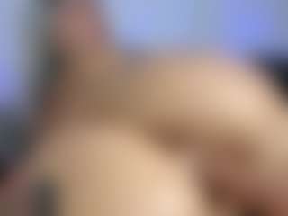 HornyLindzay's Live Sex Cam Show