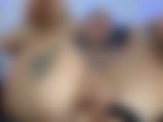 HornyLindzay's Live Sex Cam Show