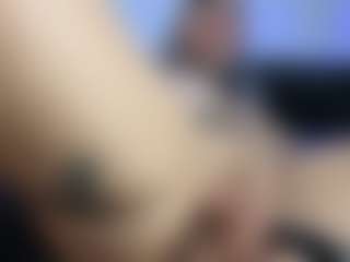 HornyLindzay's Live Sex Cam Show