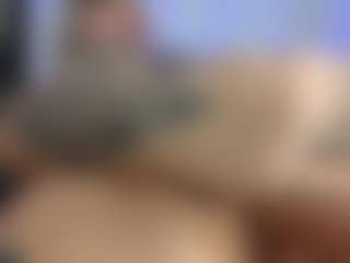 HornyLindzay's Live Sex Cam Show
