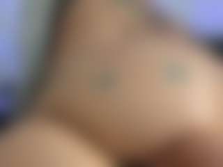 HornyLindzay's Live Sex Cam Show