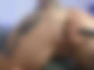 HornyLindzay's Live Sex Cam Show