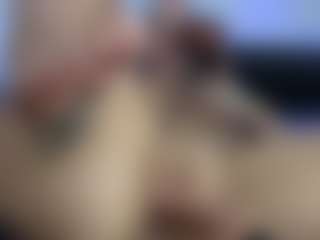 HornyLindzay's Live Sex Cam Show
