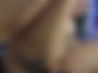 HornyLindzay's Live Sex Cam Show