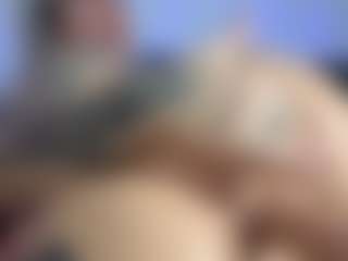 HornyLindzay's Live Sex Cam Show