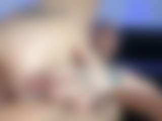HornyLindzay's Live Sex Cam Show