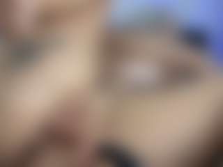 HornyLindzay's Live Sex Cam Show