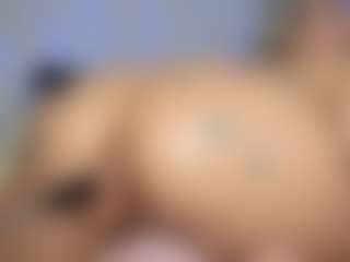 HornyLindzay's Live Sex Cam Show