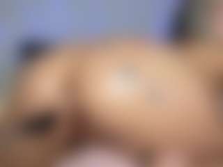 HornyLindzay's Live Sex Cam Show