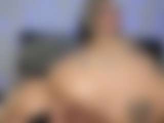 HornyLindzayのライブセックスチャットショー
