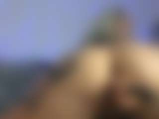 HornyLindzay's Live Sex Cam Show
