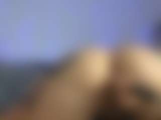 HornyLindzay's Live Sex Cam Show