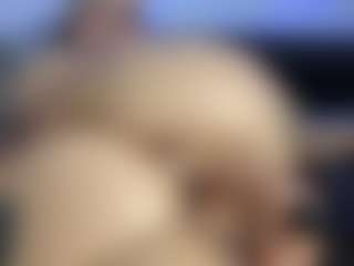 HornyLindzay's Live Sex Cam Show