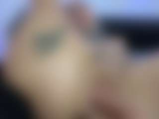 HornyLindzay's Live Sex Cam Show