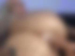 HornyLindzay's Live Sex Cam Show
