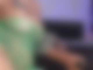 HornyLindzay's Live Sex Cam Show
