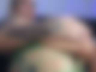 Live cam show with HornyLindzay - Sexwebcam on Soda Cam