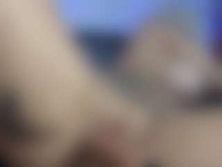 HornyLindzay's Live Sex Cam Show