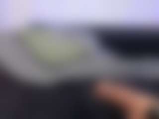 HornyLindzay's Live Sex Cam Show