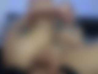HornyLindzay's Live Sex Cam Show