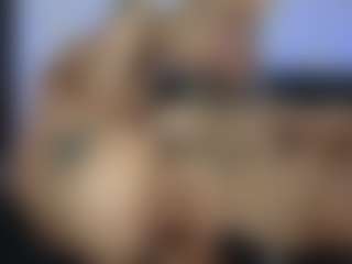 HornyLindzay's Live Sex Cam Show