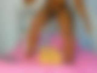 Live cam show with naomy rh - Thong on Camsoda