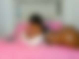 Live cam show with naomy rh - Ebony College on SquirtSoMuch